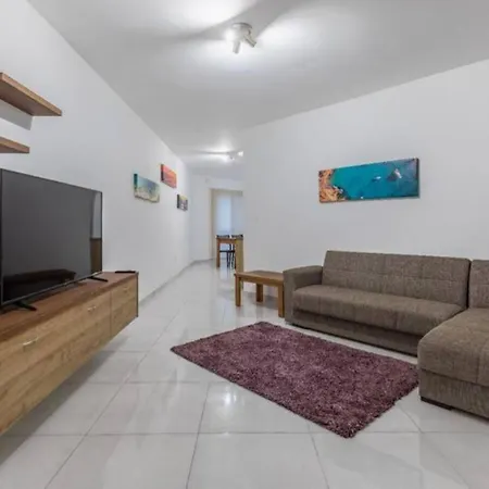 Marsaxlokk Two Bedroom Apartment 1 Minute Away From The Seafront Exterior foto